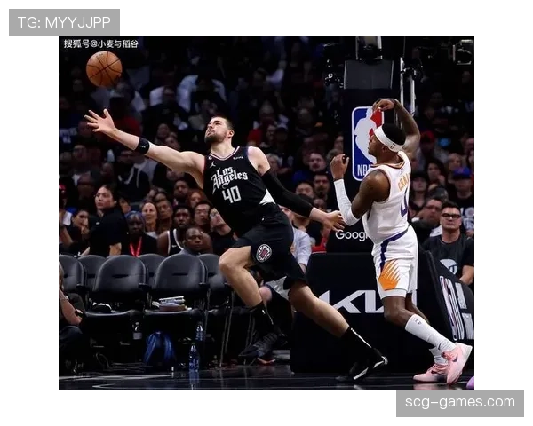 瓦拉内防守艺术：冷静解读比赛的后防指挥官