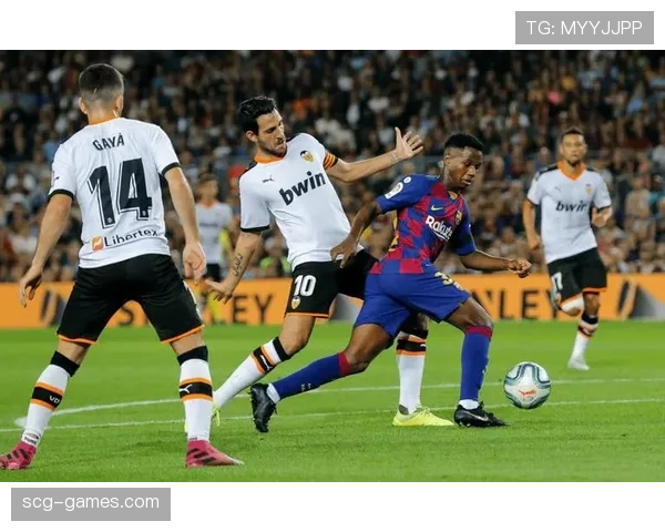 埃尔切新援前锋状态回暖,球迷期待其在西甲赛场大放异彩 埃尔切新援前锋状态回暖,球迷期待其在西甲赛场大放异彩