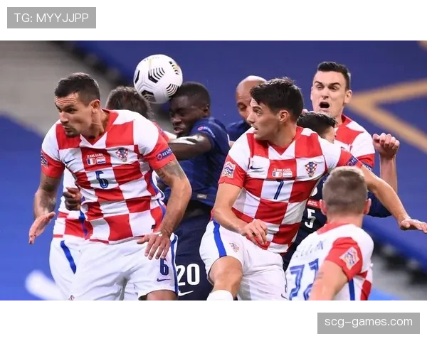 捷克中场顽强拼搏，助球队在激烈对决中稳住阵脚